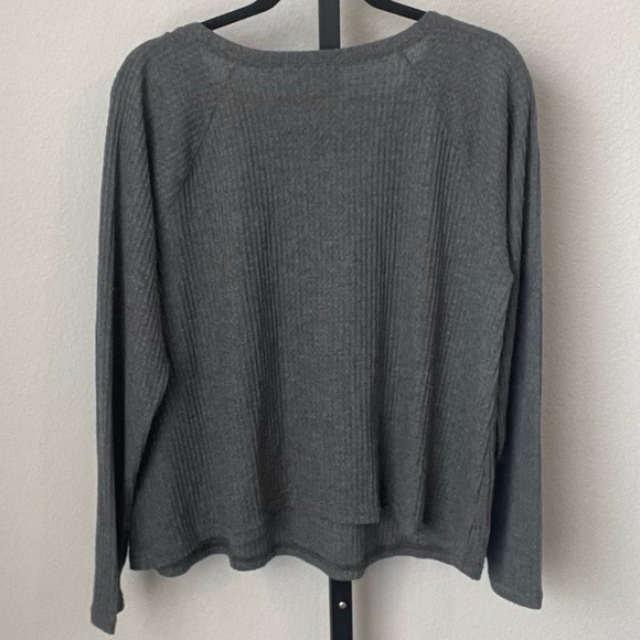 BP Grey Waffle Knit Long Sleeve Top Size Large - Picture 2 of 4